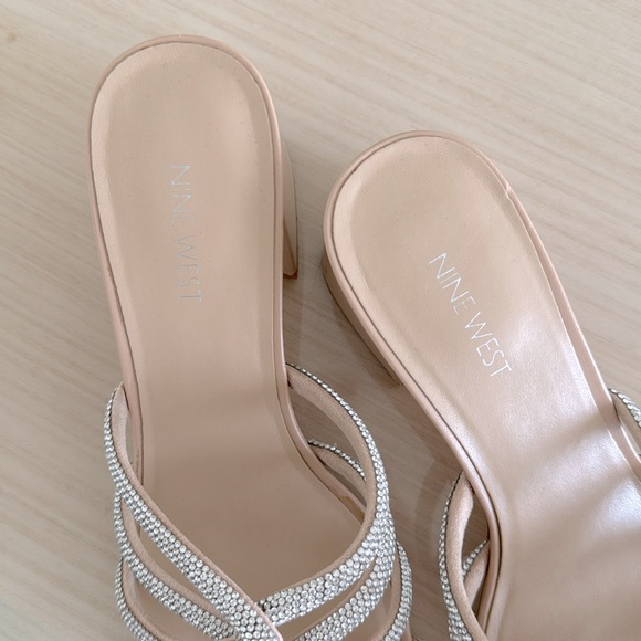 Sandals - Picture 5 of 7